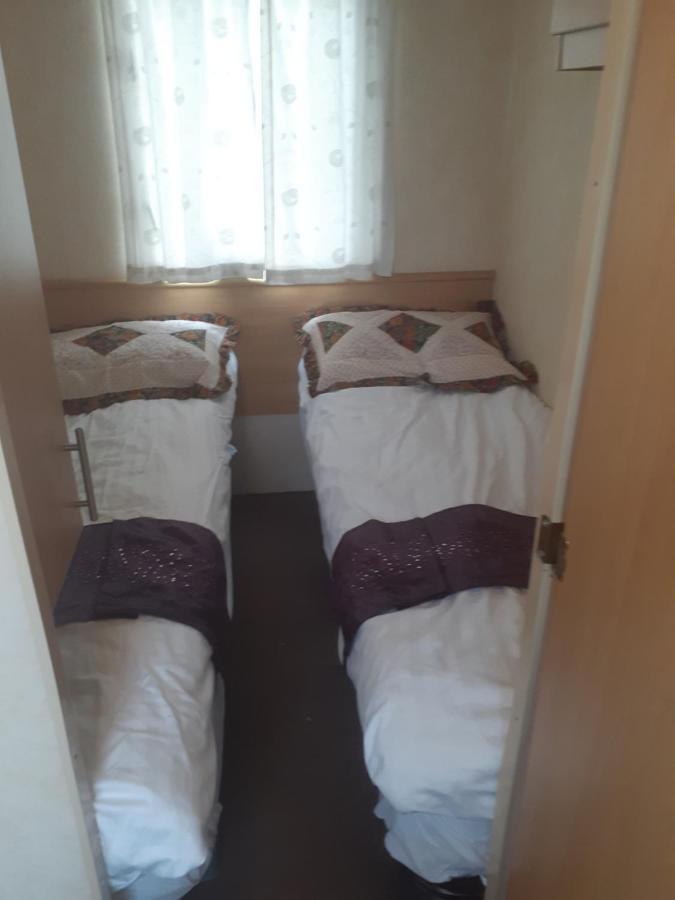 Yoshi'S Happy Holiday Stay-Cation Kingston upon Hull Exterior photo
